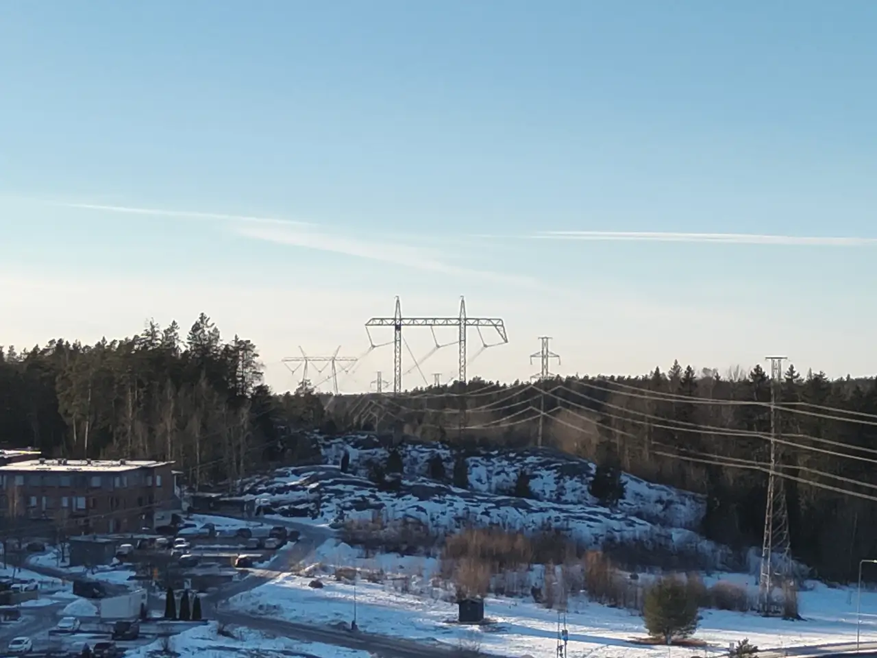 Normaali kuva sähkölinjasta
